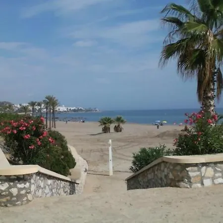 Bonitas Vistas Al Mar Y A La Montana *